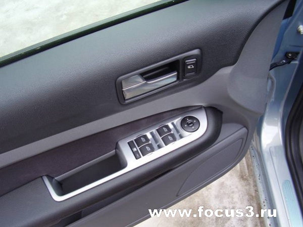 Ford Focus SE (Испания) цвет: AVALON