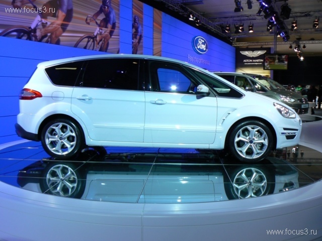 Ford официально представил новые S-MAX и Galaxy 2011
