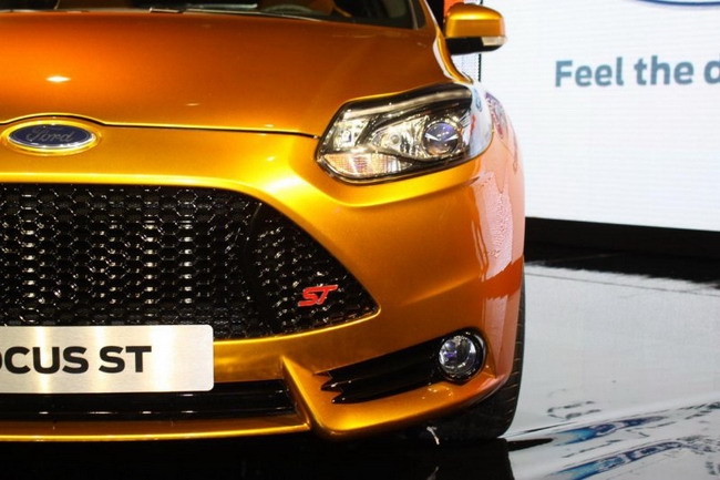    Ford Focus ST