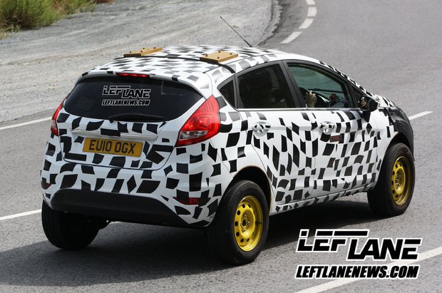 Компактный кроссовер Ford Fiesta