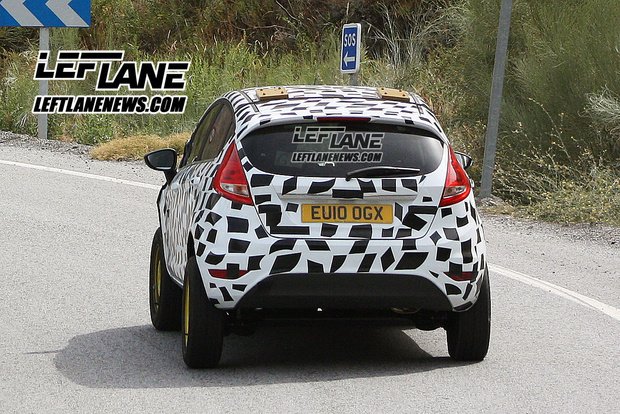 Компактный кроссовер Ford Fiesta