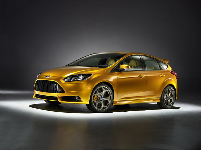 Полный обзор Ford Focus ST 2012