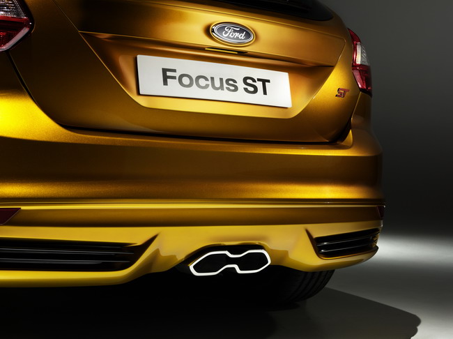 Полный обзор Ford Focus ST 2012