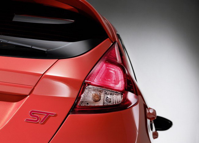 ������� Ford Fiesta ST ���� �����������
