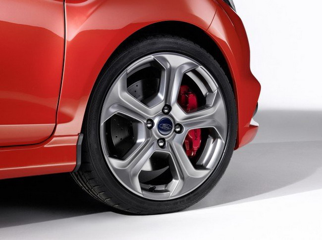������� Ford Fiesta ST ���� �����������