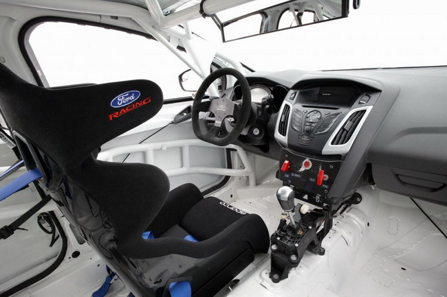 Ford ������ Focus ST-R � 98995 ��������