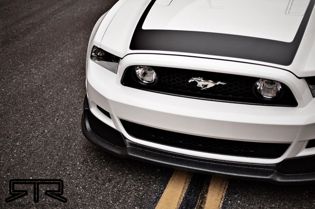     Ford Mustang RTR 2013