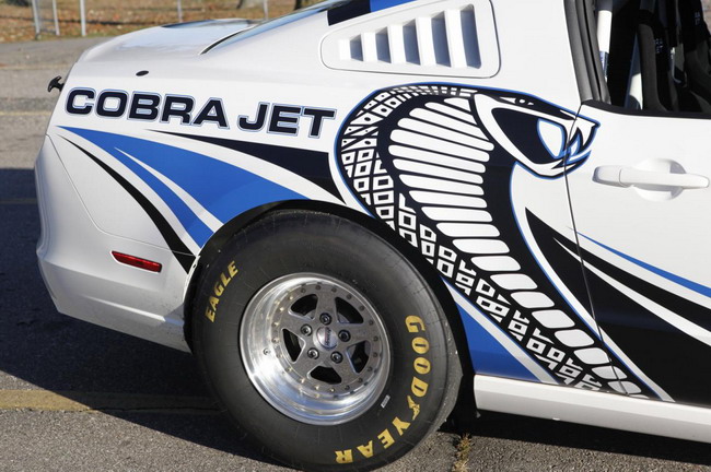  Ford Mustang Cobra Jet []