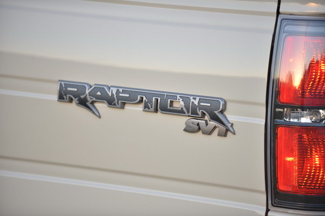 Ford    Raptor 9 