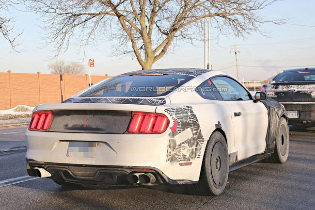 2016 Ford Mustang Shelby GT350 / GT500 
