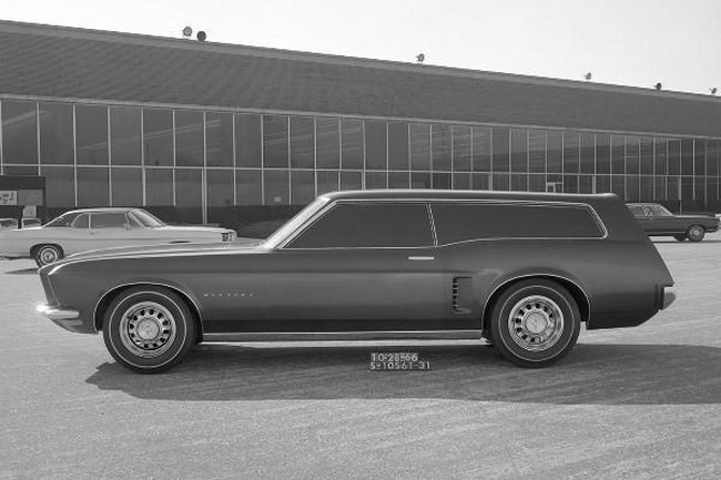 Рендер Ford Mustang GT хэтчбек