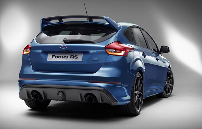 Ford Focus RS представлен на Женевском автосалоне 2015