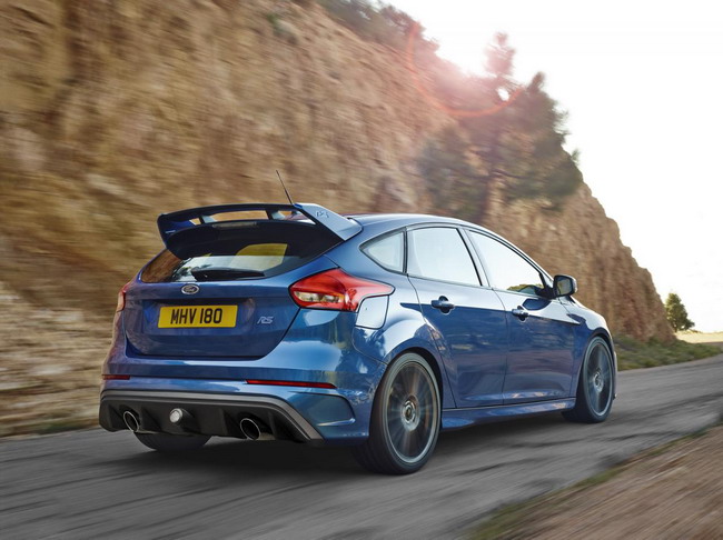 Ford Focus RS представлен на Женевском автосалоне 2015